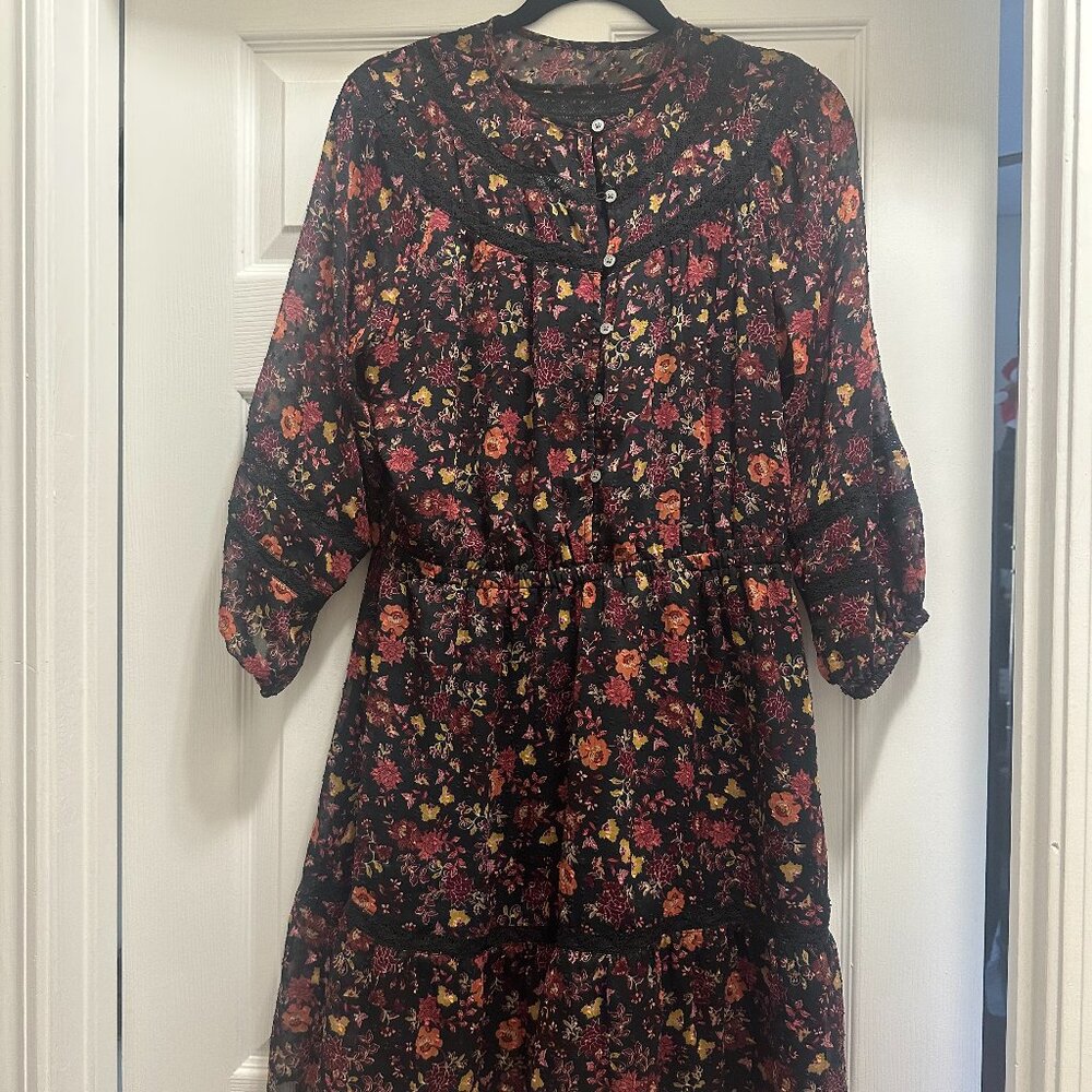 Loft Black Floral Dress with Lace Trim Size Medium